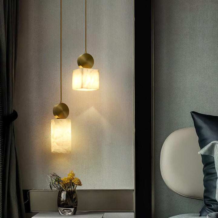Etruska Lampa Wisząca z Alabastru