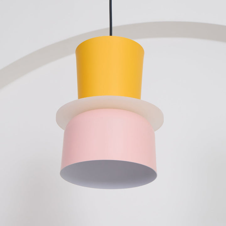 Lampa wisząca z serii Etta