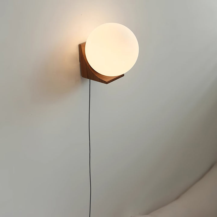 Lampa Ścienna z wtyczką Evelyn Orb
