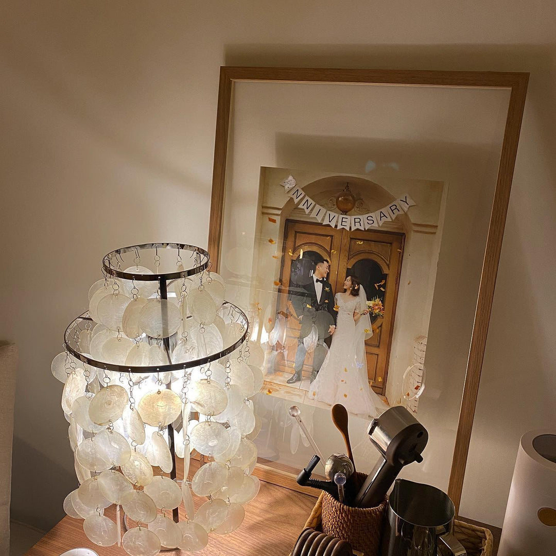 Lampa stołowa z muszli