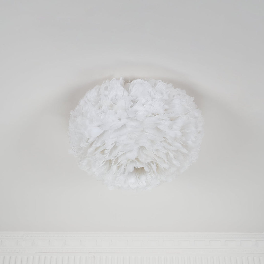 Lampa sufitowa z piórami