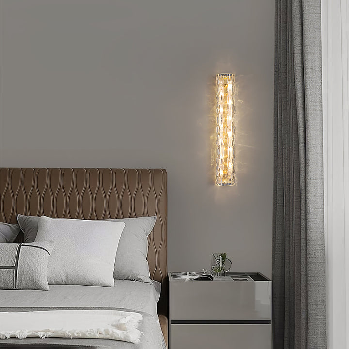 Lampa ścienna w stylu artystycznym