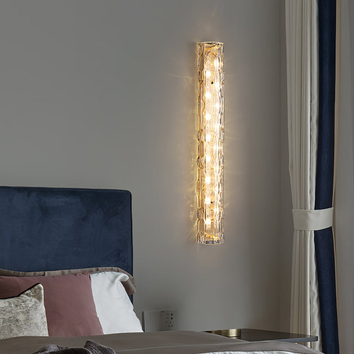 Lampa ścienna w stylu artystycznym
