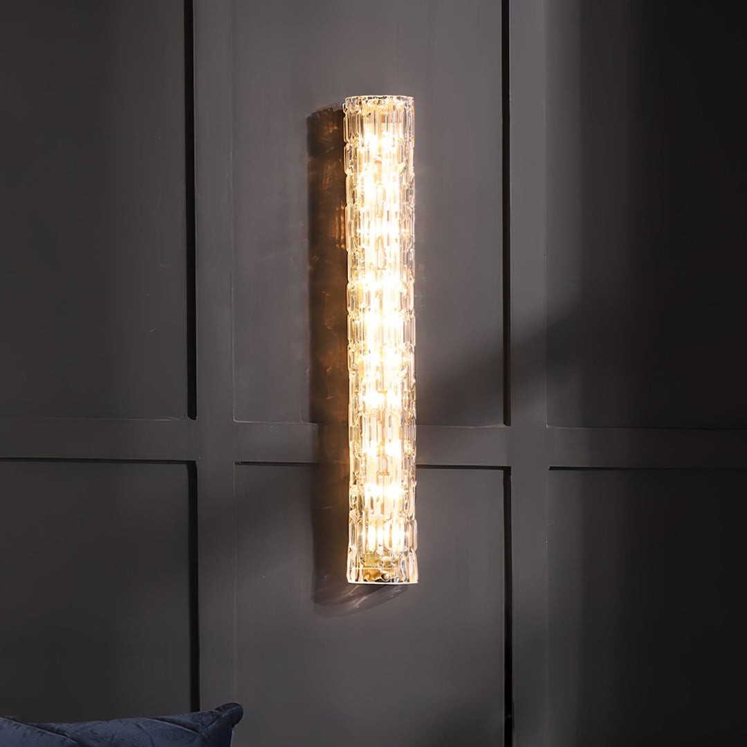 Lampa ścienna w stylu artystycznym