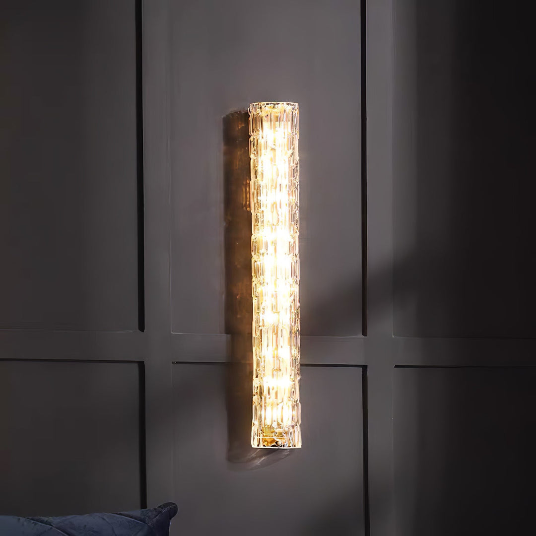 Lampa ścienna w stylu artystycznym