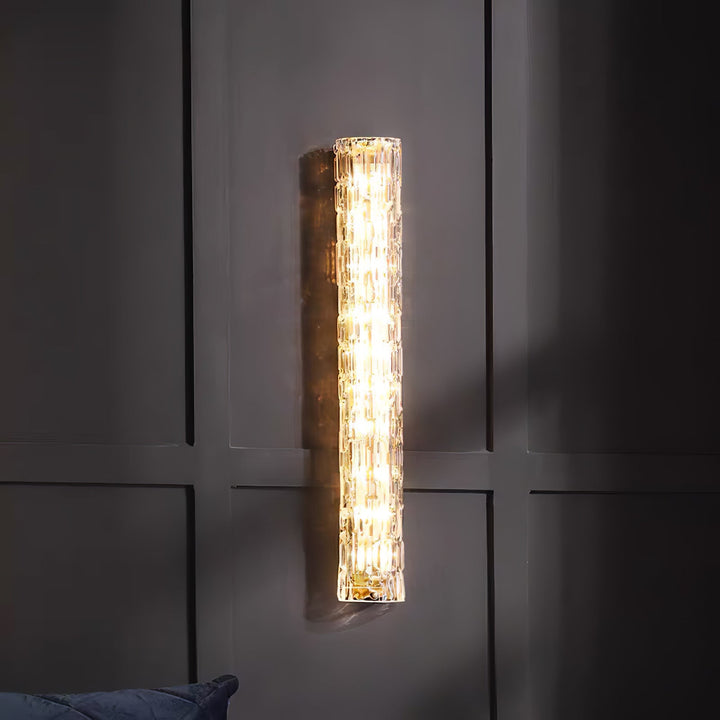 Lampa ścienna w stylu artystycznym