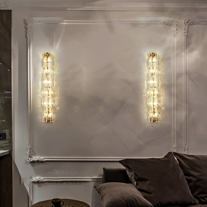 Lampa ścienna w stylu artystycznym