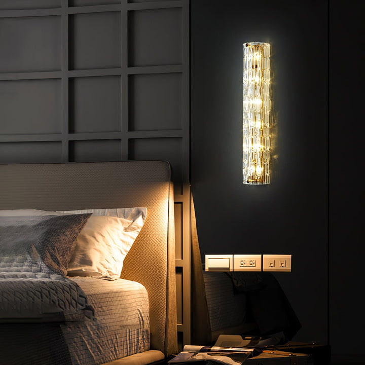 Lampa ścienna w stylu artystycznym