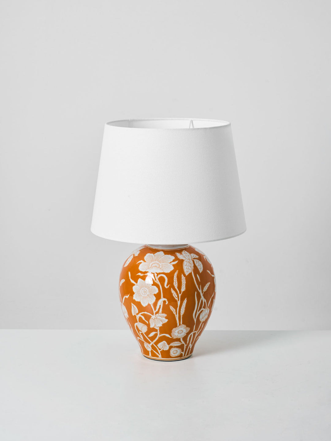 Kwiatowa ceramiczna lampa stołowa