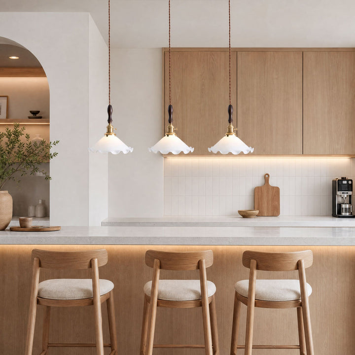 Lampa wisząca w kształcie płatków kwiatów