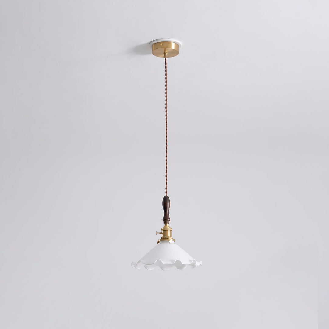 Lampa wisząca w kształcie płatków kwiatów