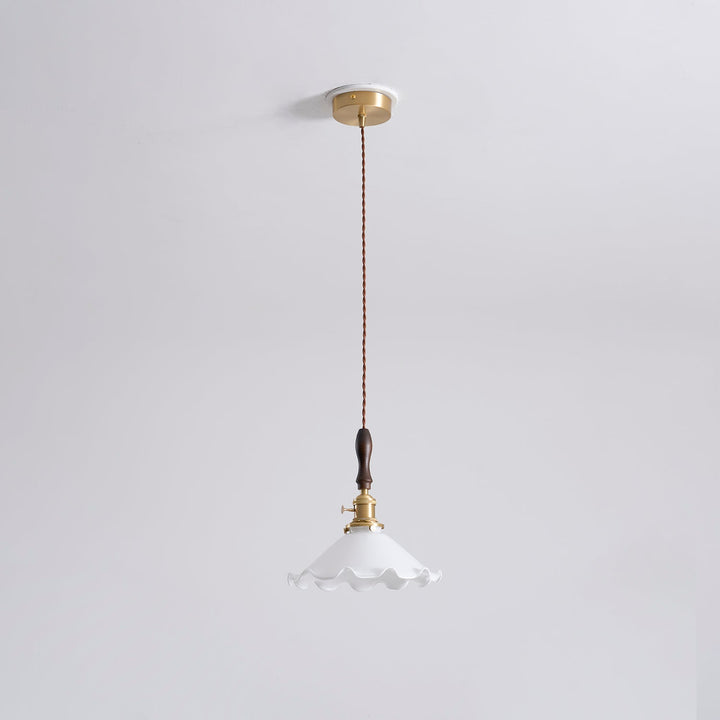 Lampa wisząca w kształcie płatków kwiatów