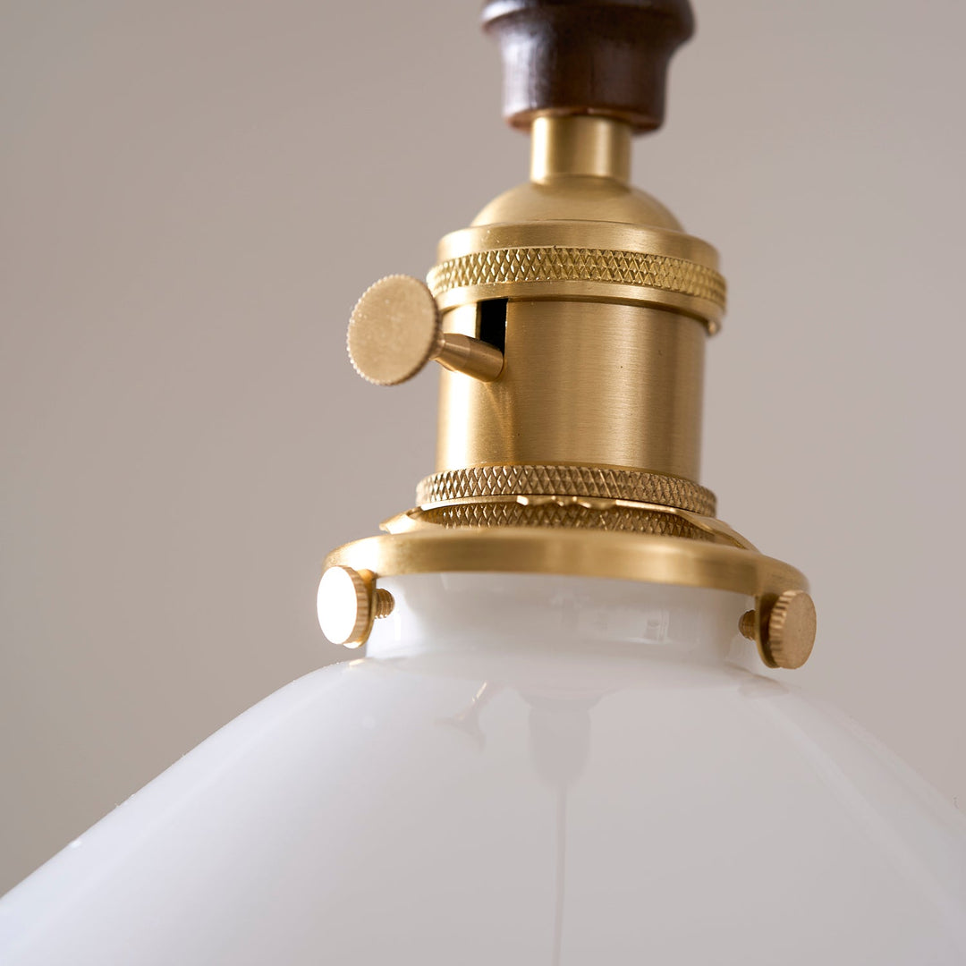 Lampa wisząca w kształcie płatków kwiatów