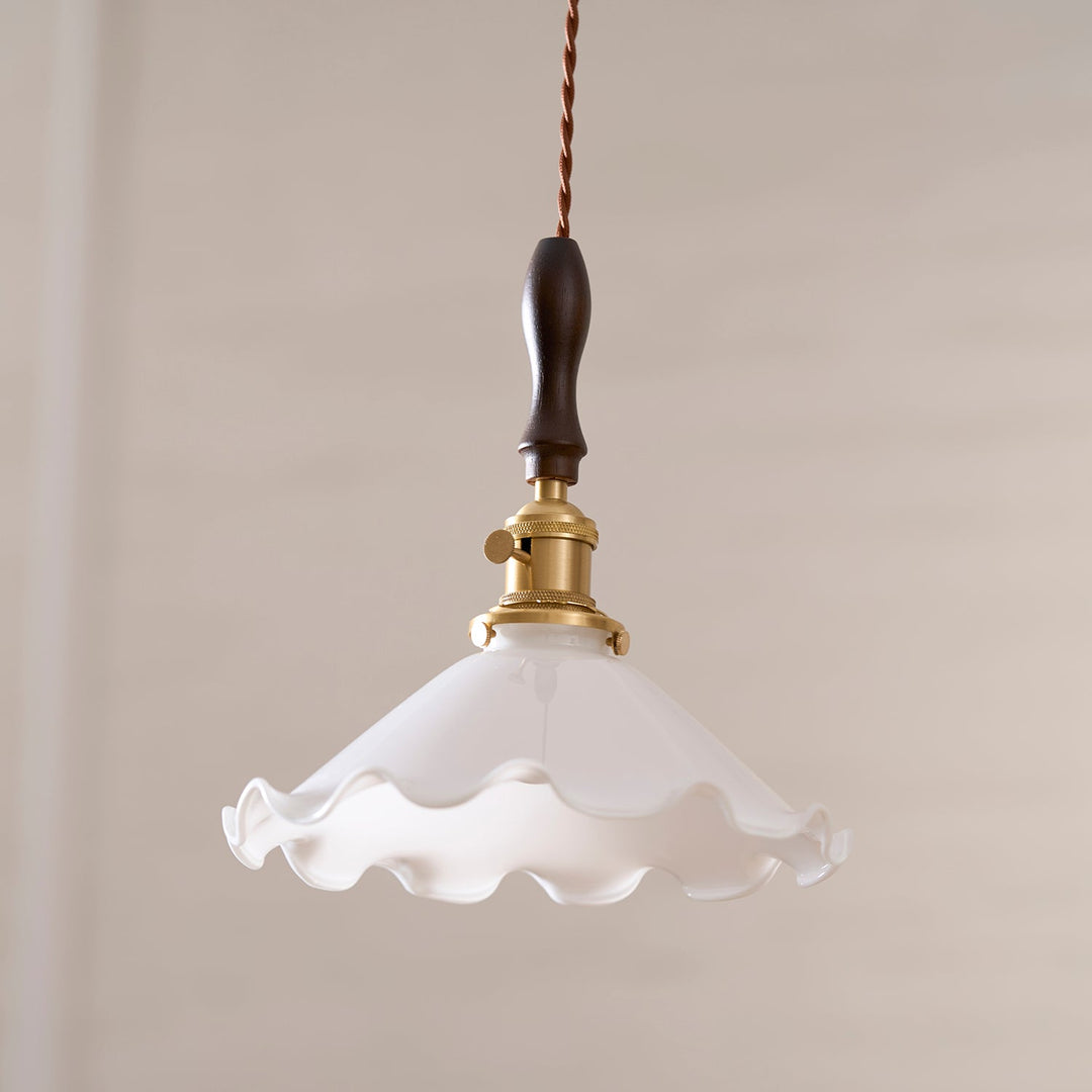 Lampa wisząca w kształcie płatków kwiatów