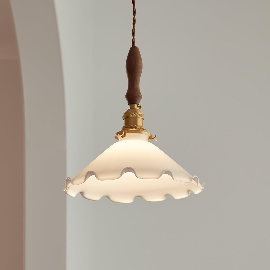 Lampa wisząca w kształcie płatków kwiatów
