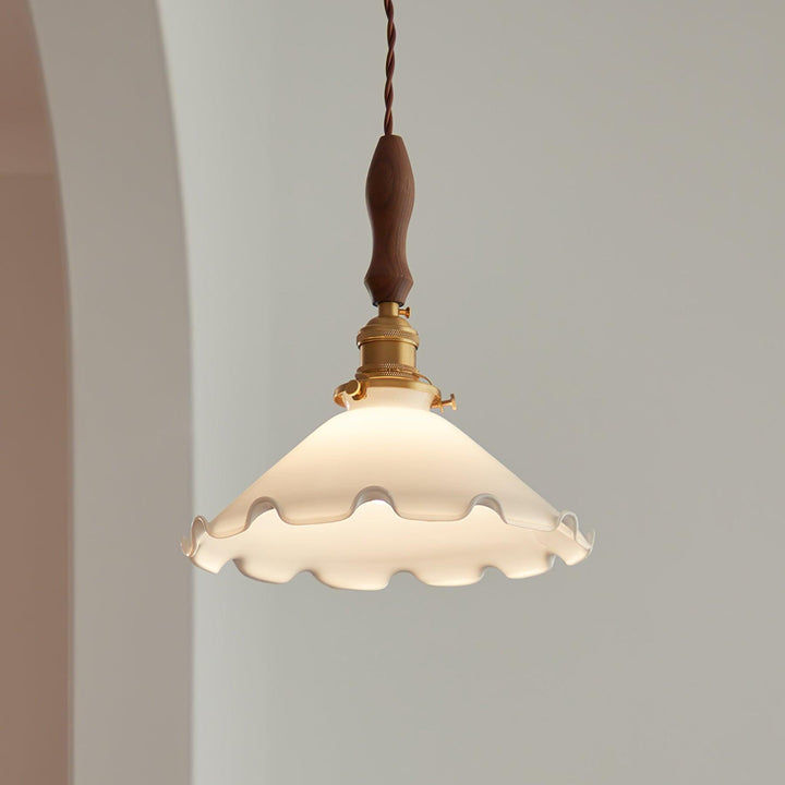 Lampa wisząca w kształcie płatków kwiatów