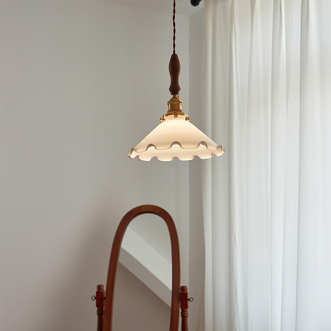 Lampa wisząca w kształcie płatków kwiatów