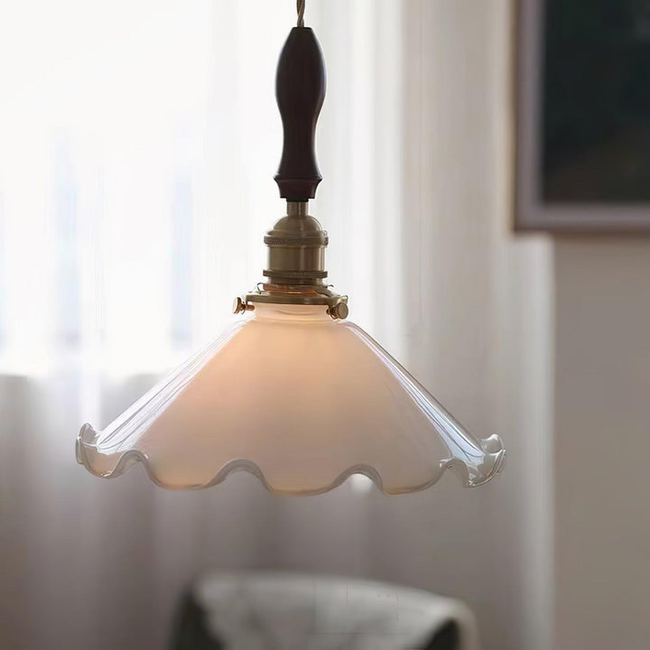 Lampa wisząca w kształcie płatków kwiatów