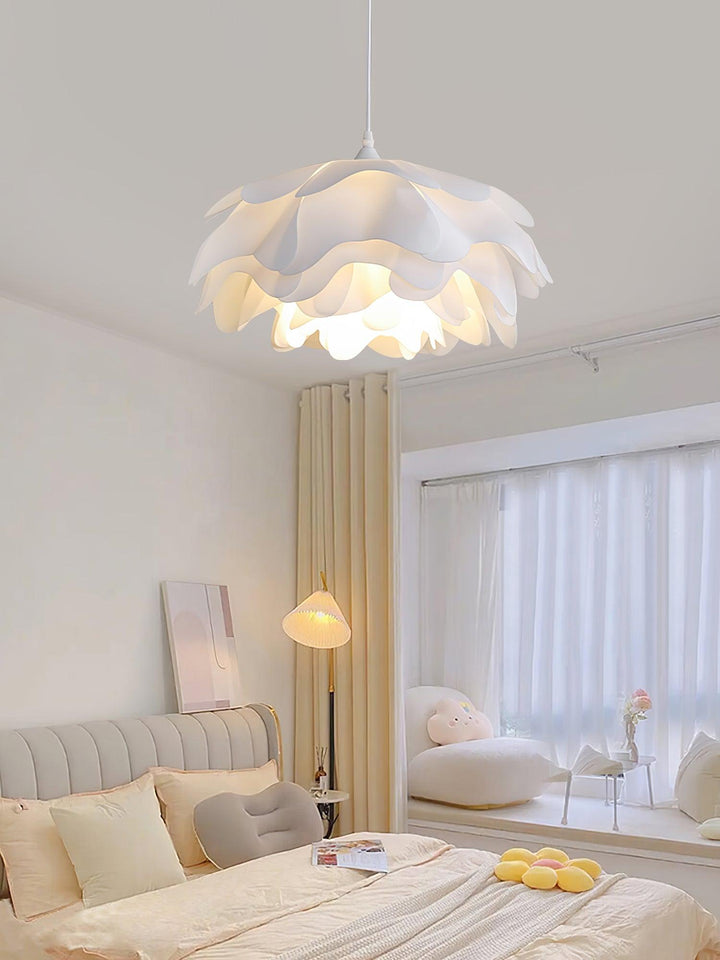 Lampa Wisząca w Kształcie Kwiatu, Biała