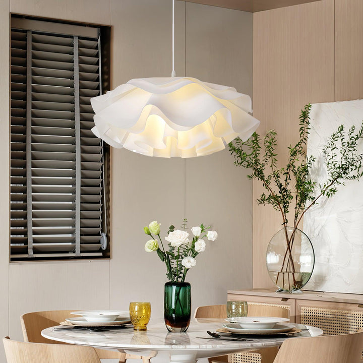 Lampa Wisząca w Kształcie Kwiatu, Biała