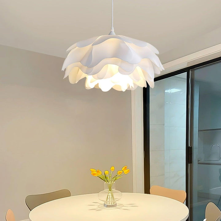 Lampa Wisząca w Kształcie Kwiatu, Biała