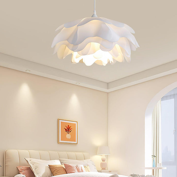 Lampa Wisząca w Kształcie Kwiatu, Biała
