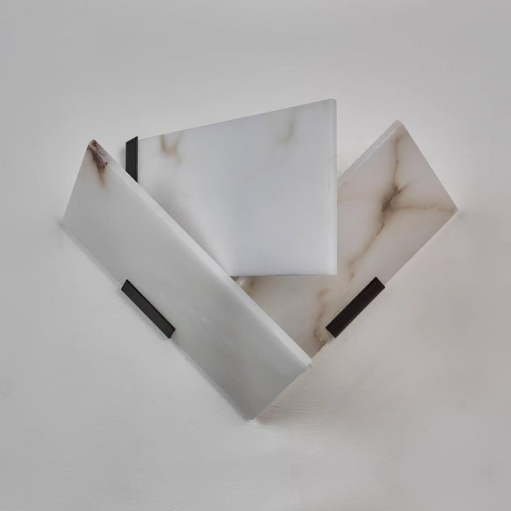 Kinkiet Alabaster Fly