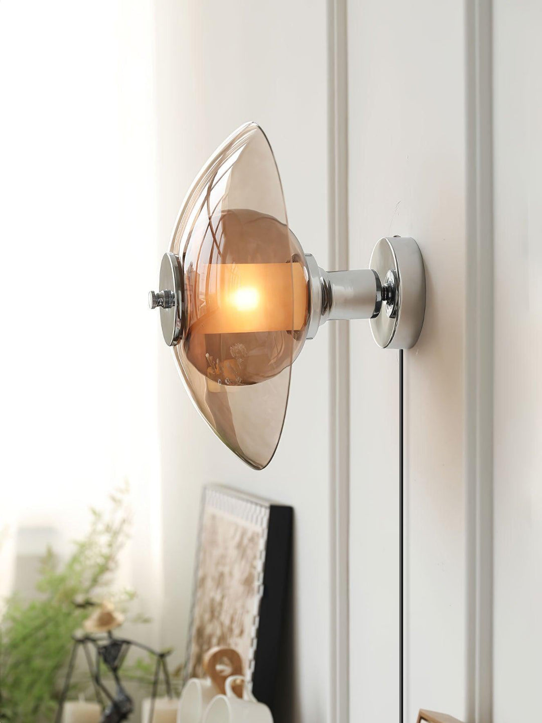 Lampa Ścienna z wtyczką w Kształcie Latającego Spodka