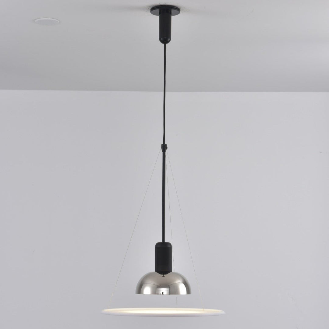 Lampa wisząca w kształcie latającego talerza