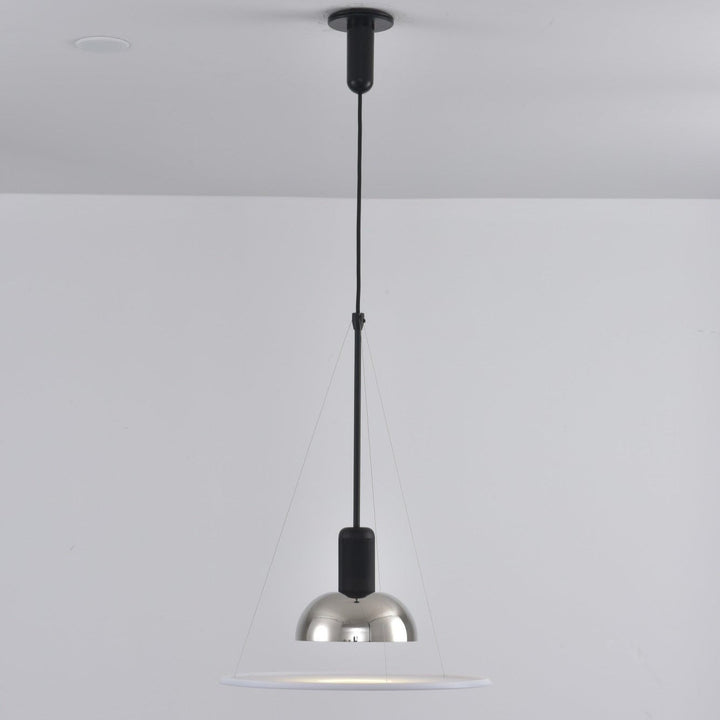Lampa wisząca w kształcie latającego talerza