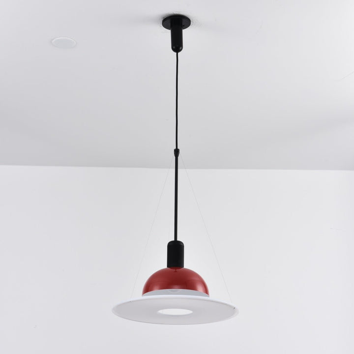 Lampa wisząca w kształcie latającego talerza