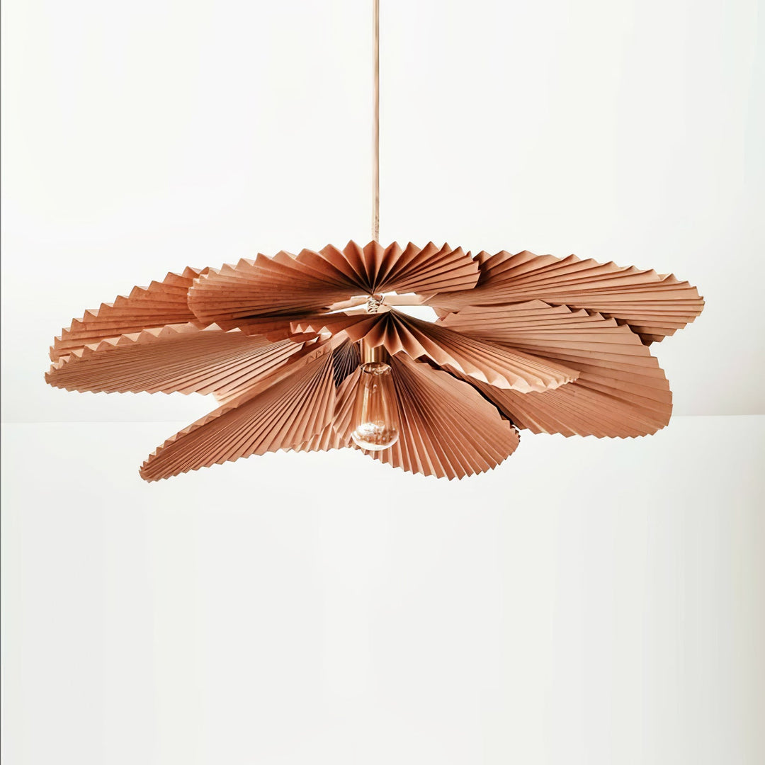 Lampa wisząca z liści lotosu w formie złożonej