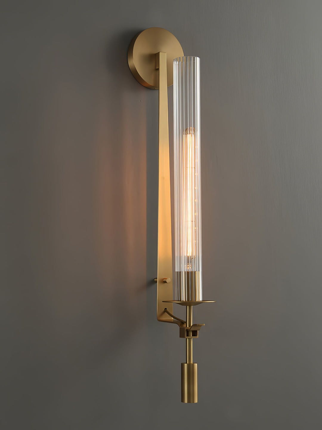 Lampa Ścienna w Stylu Francuskiego Klasycyzmu