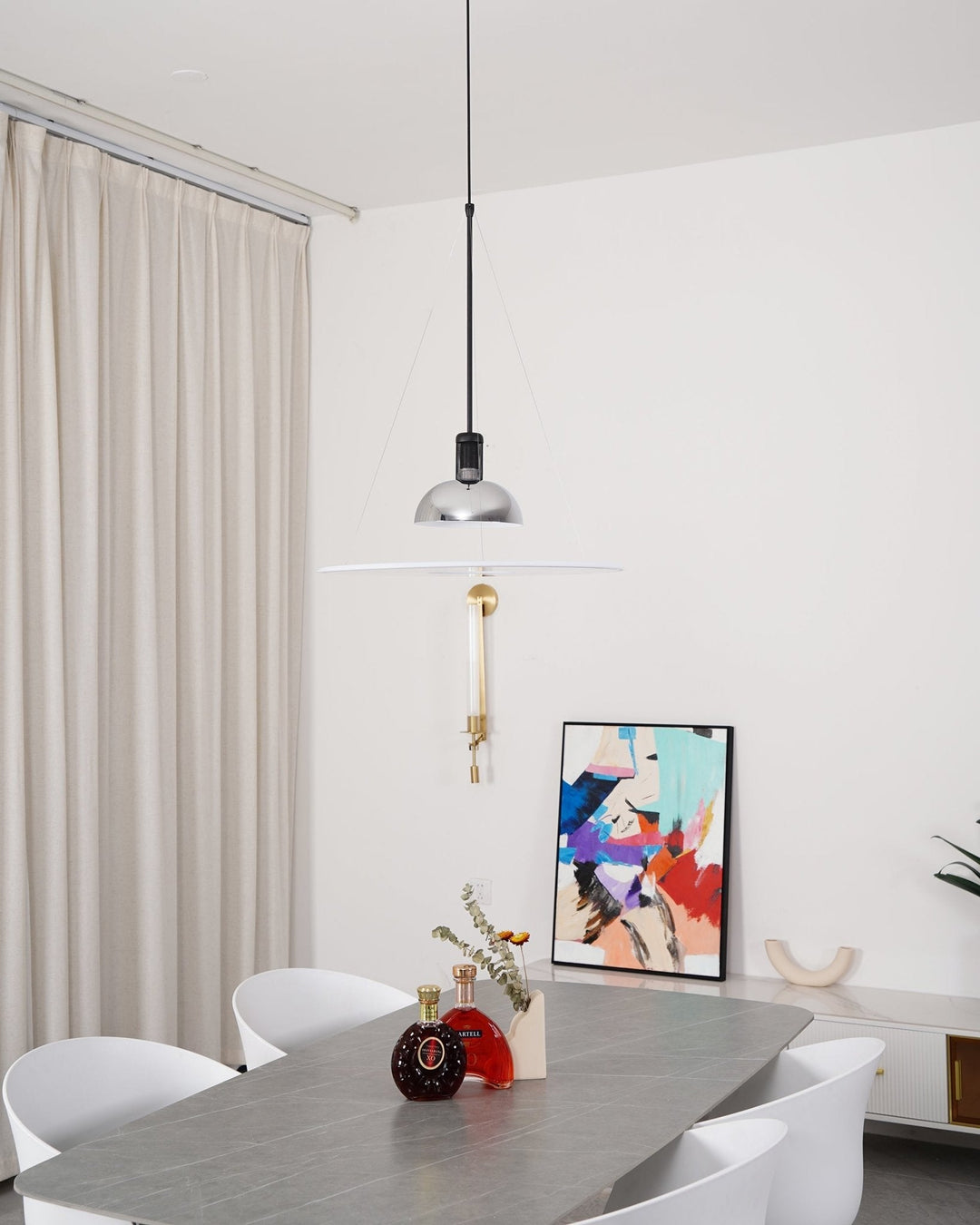 Lampa wisząca w kształcie latającego talerza