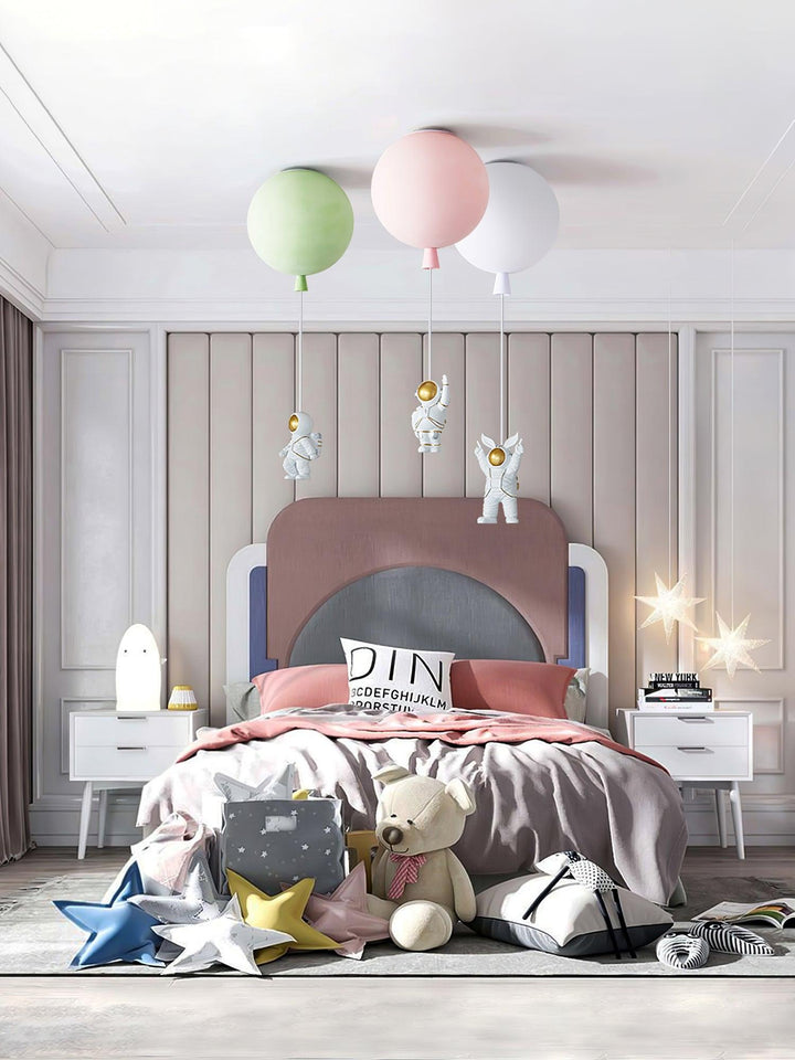 Lampa sufitowa Frosted Balloon z matowym kloszem
