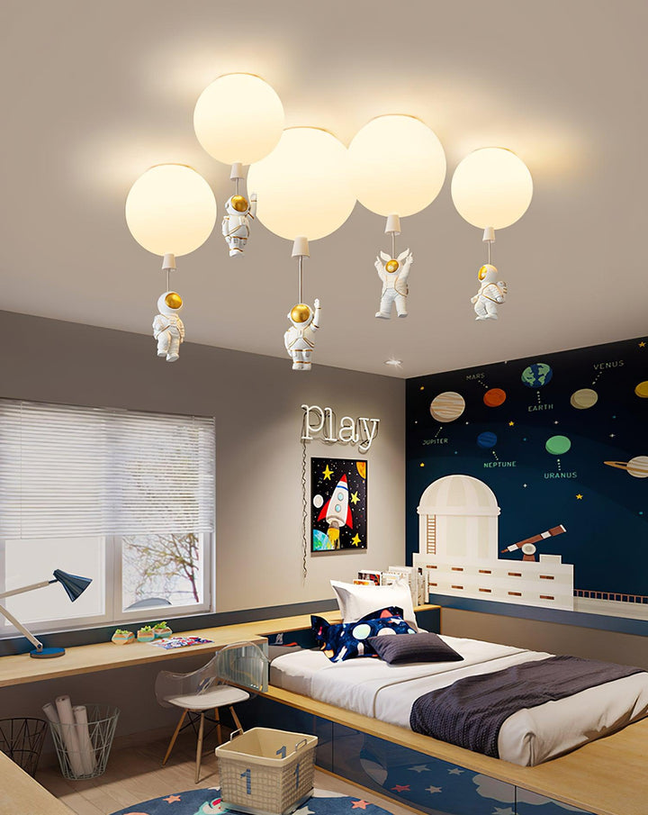 Lampa sufitowa Frosted Balloon z matowym kloszem
