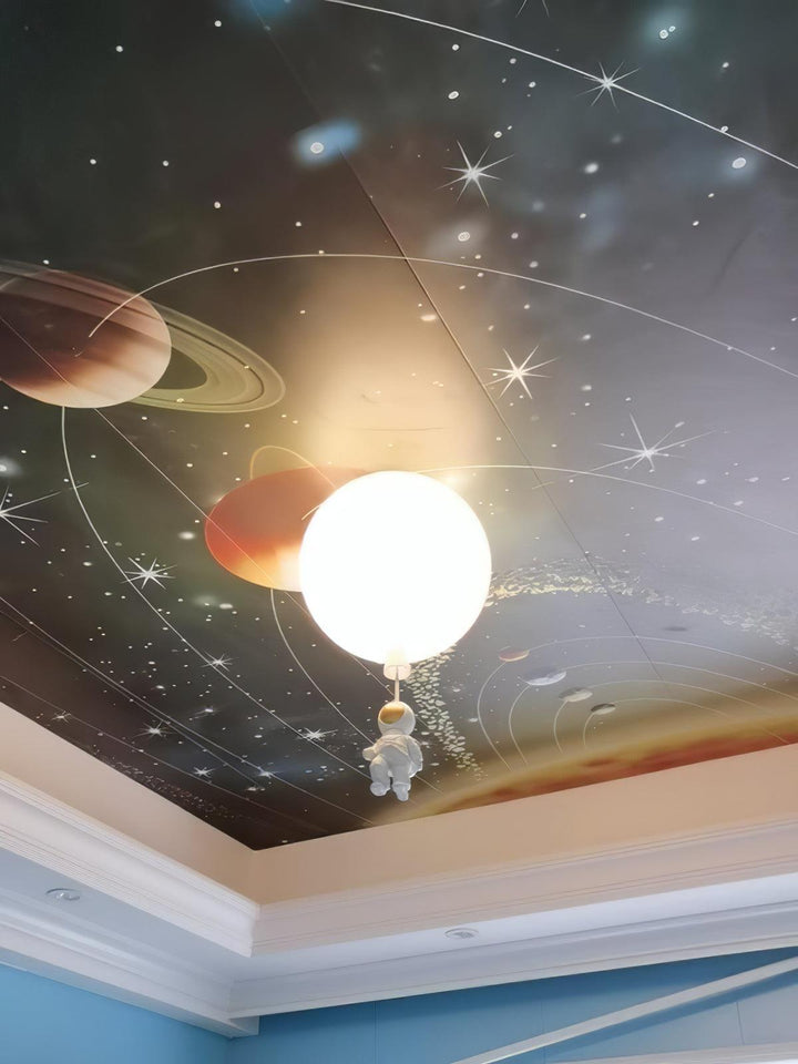 Lampa sufitowa Frosted Balloon z matowym kloszem