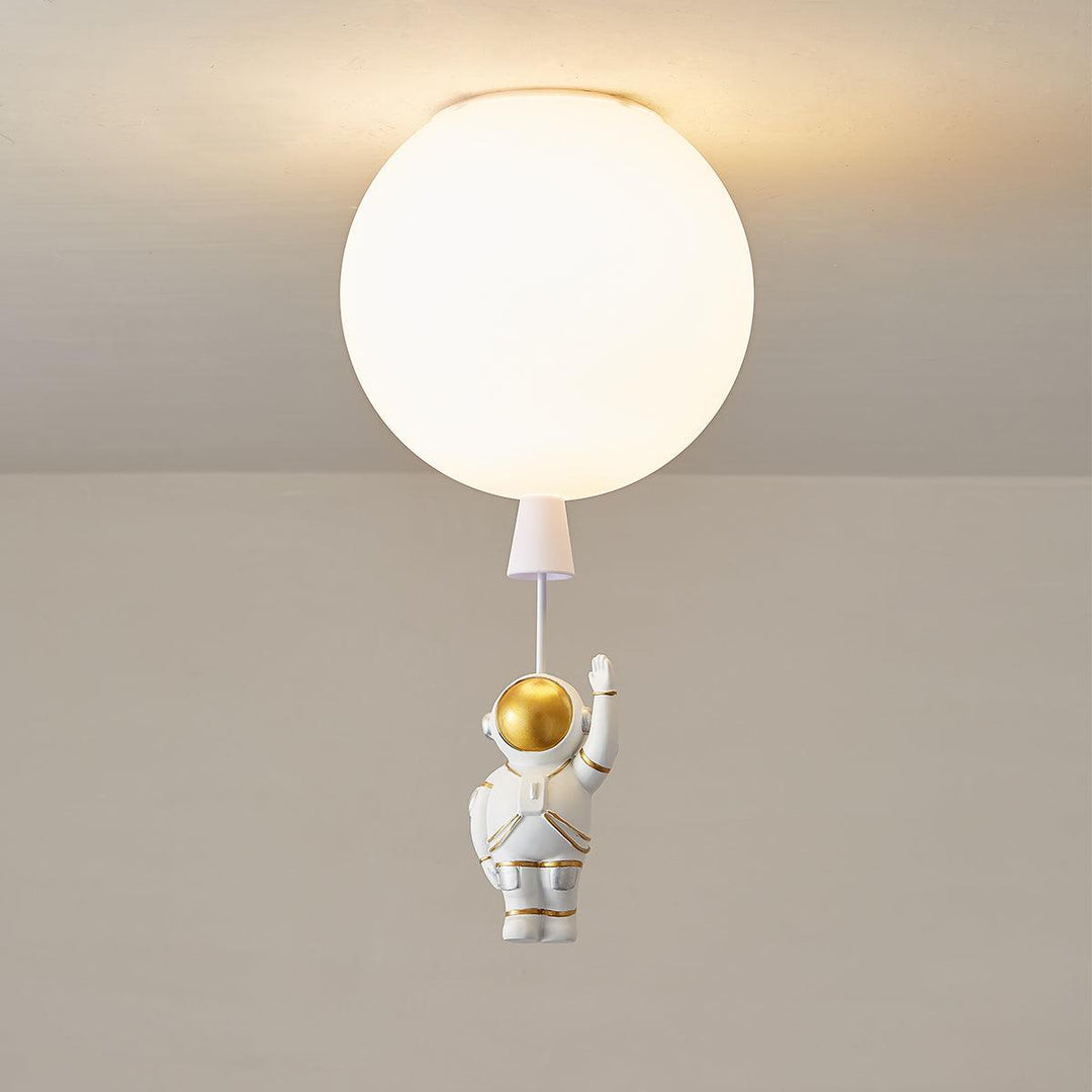 Lampa sufitowa Frosted Balloon z matowym kloszem