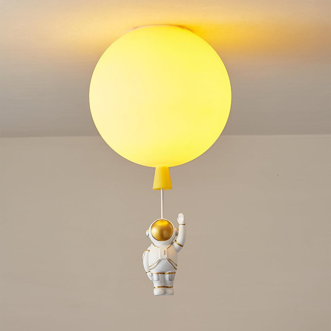 Lampa sufitowa Frosted Balloon z matowym kloszem