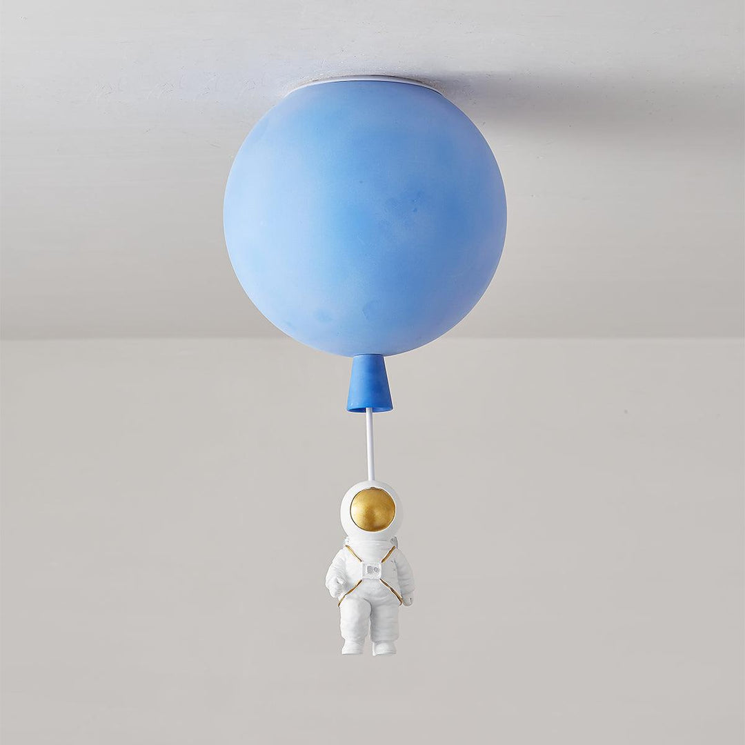 Lampa sufitowa Frosted Balloon z matowym kloszem