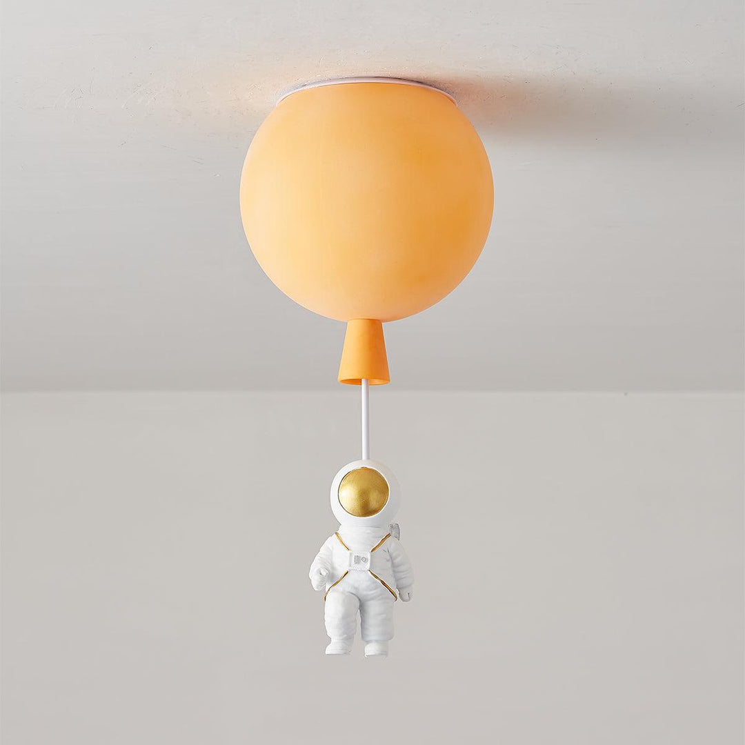 Lampa sufitowa Frosted Balloon z matowym kloszem