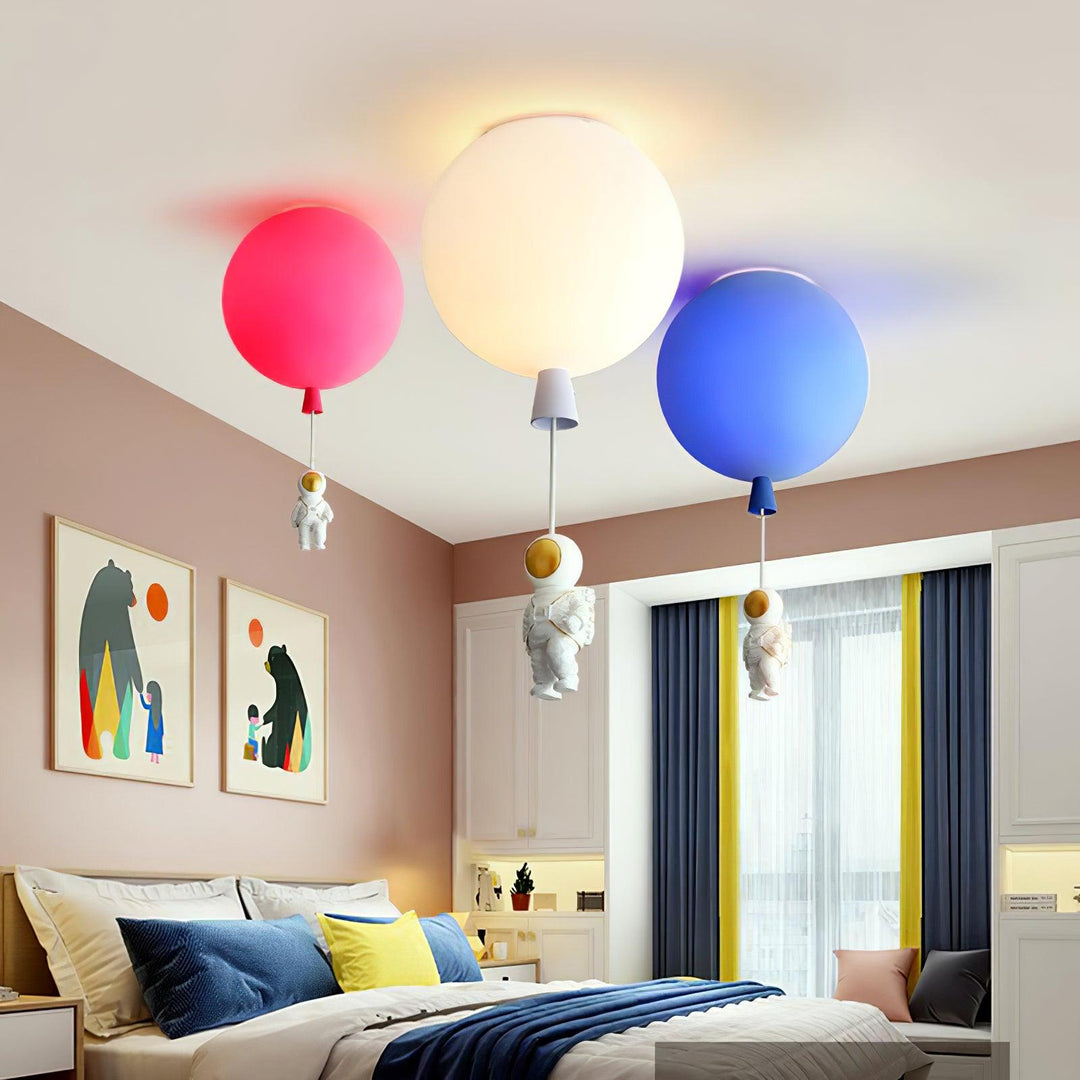 Lampa sufitowa Frosted Balloon z matowym kloszem