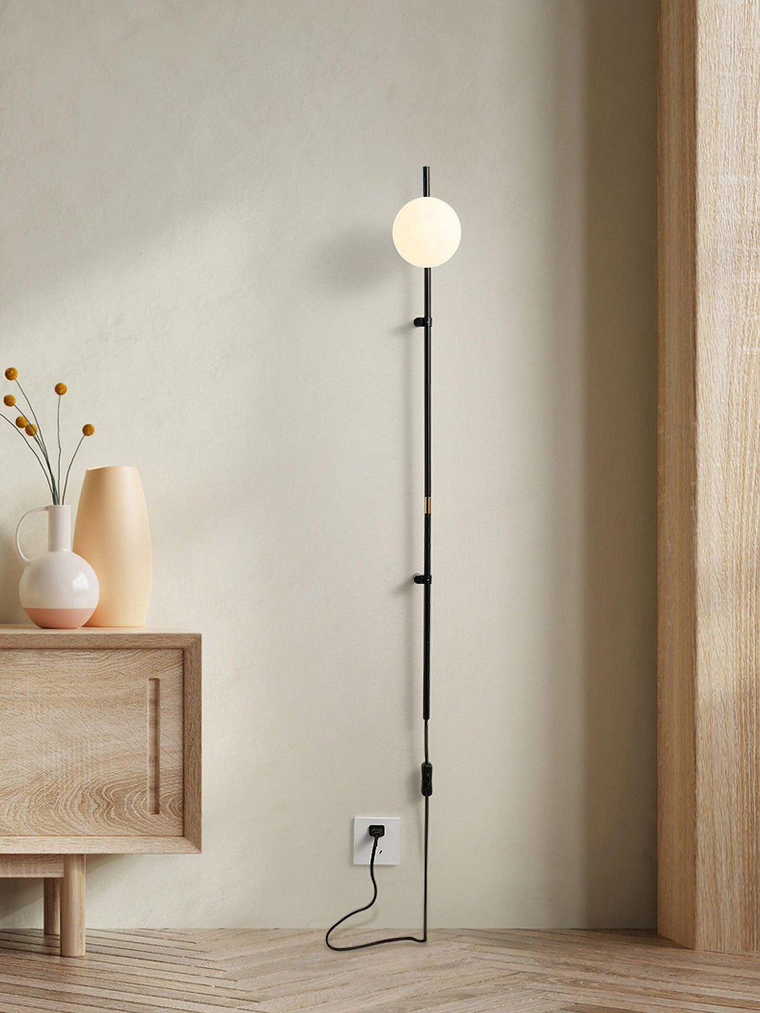 Lampa Ścienna Funiculi z wtyczką