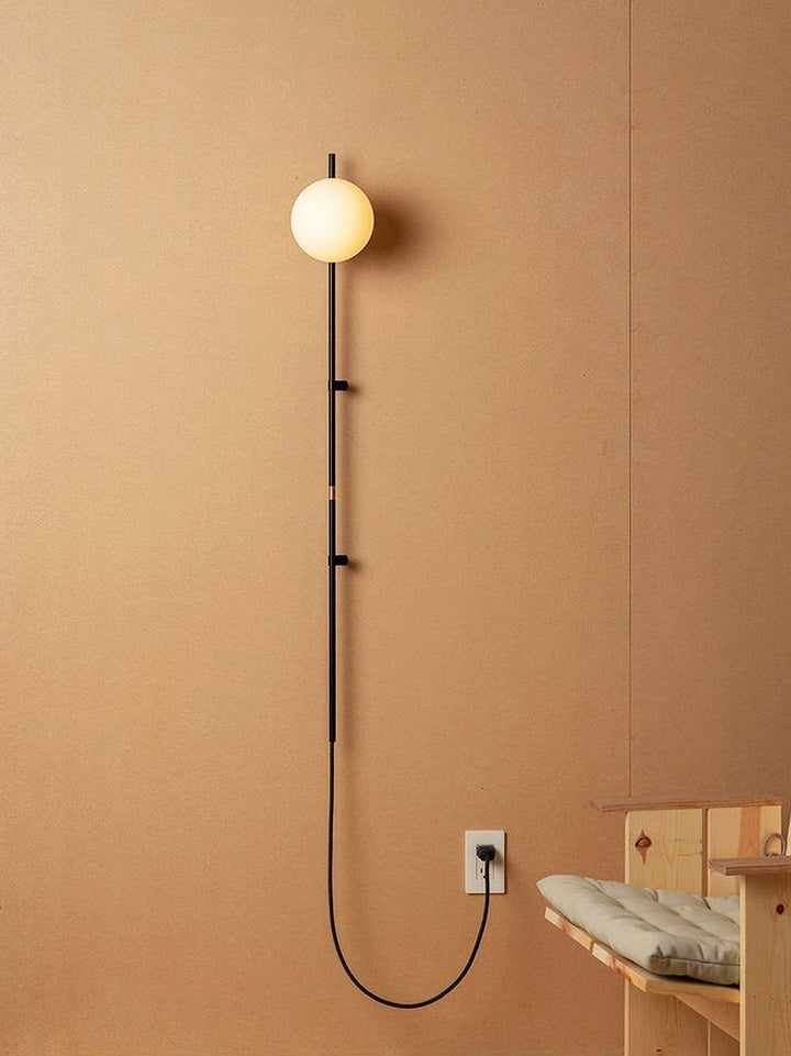 Lampa Ścienna Funiculi z wtyczką