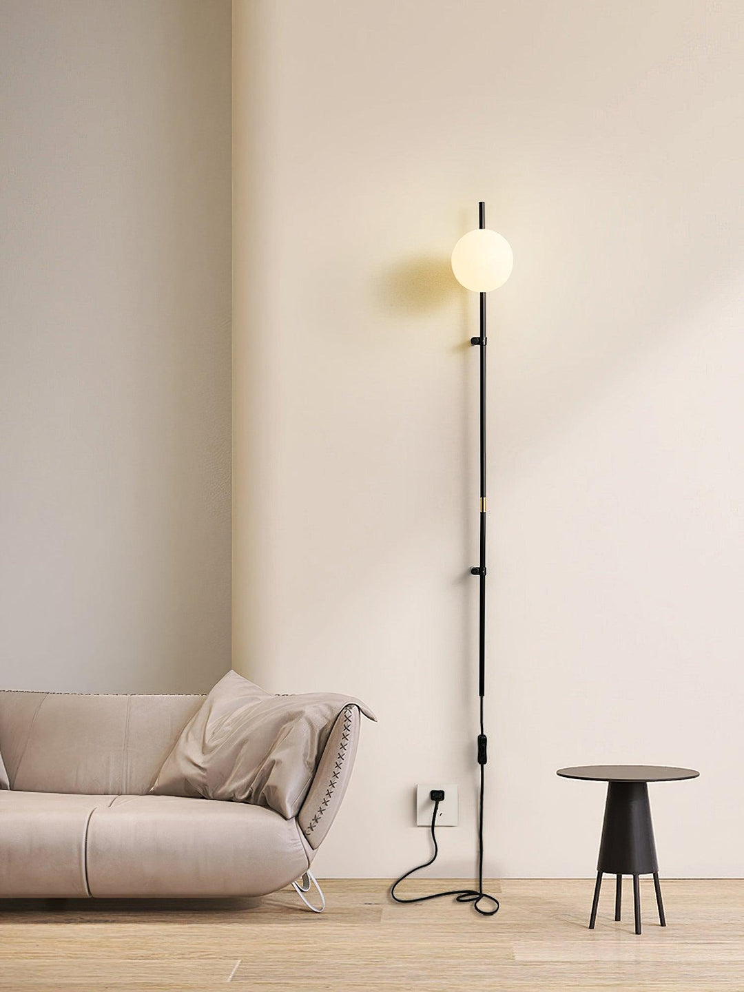 Lampa Ścienna Funiculi z wtyczką
