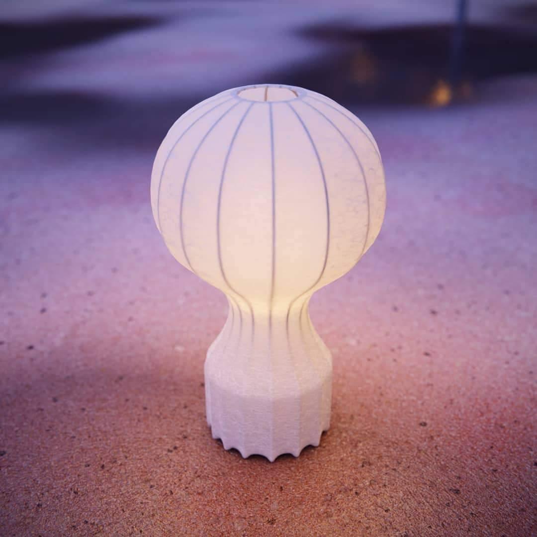 Lampa Stołowa w Kształcie Balonu Na Gorące Powietrze