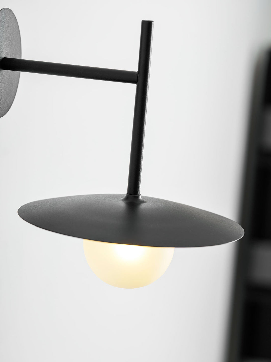 Lampa Ścienna Gea z Żelaza
