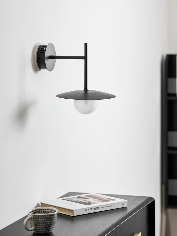 Lampa Ścienna Gea z Żelaza