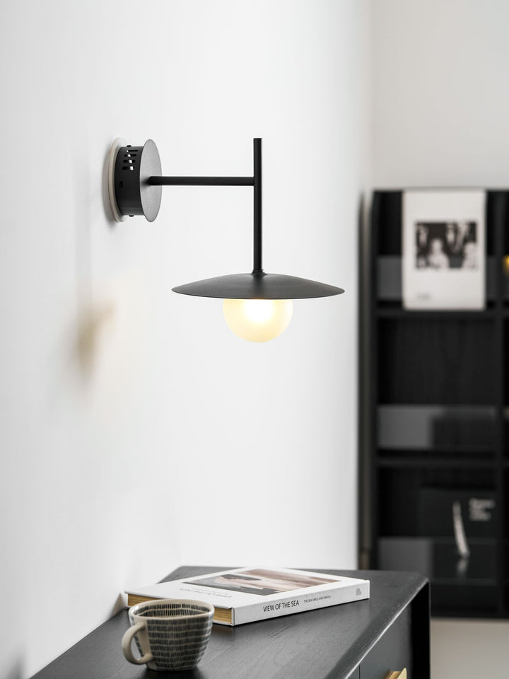 Lampa Ścienna Gea z Żelaza