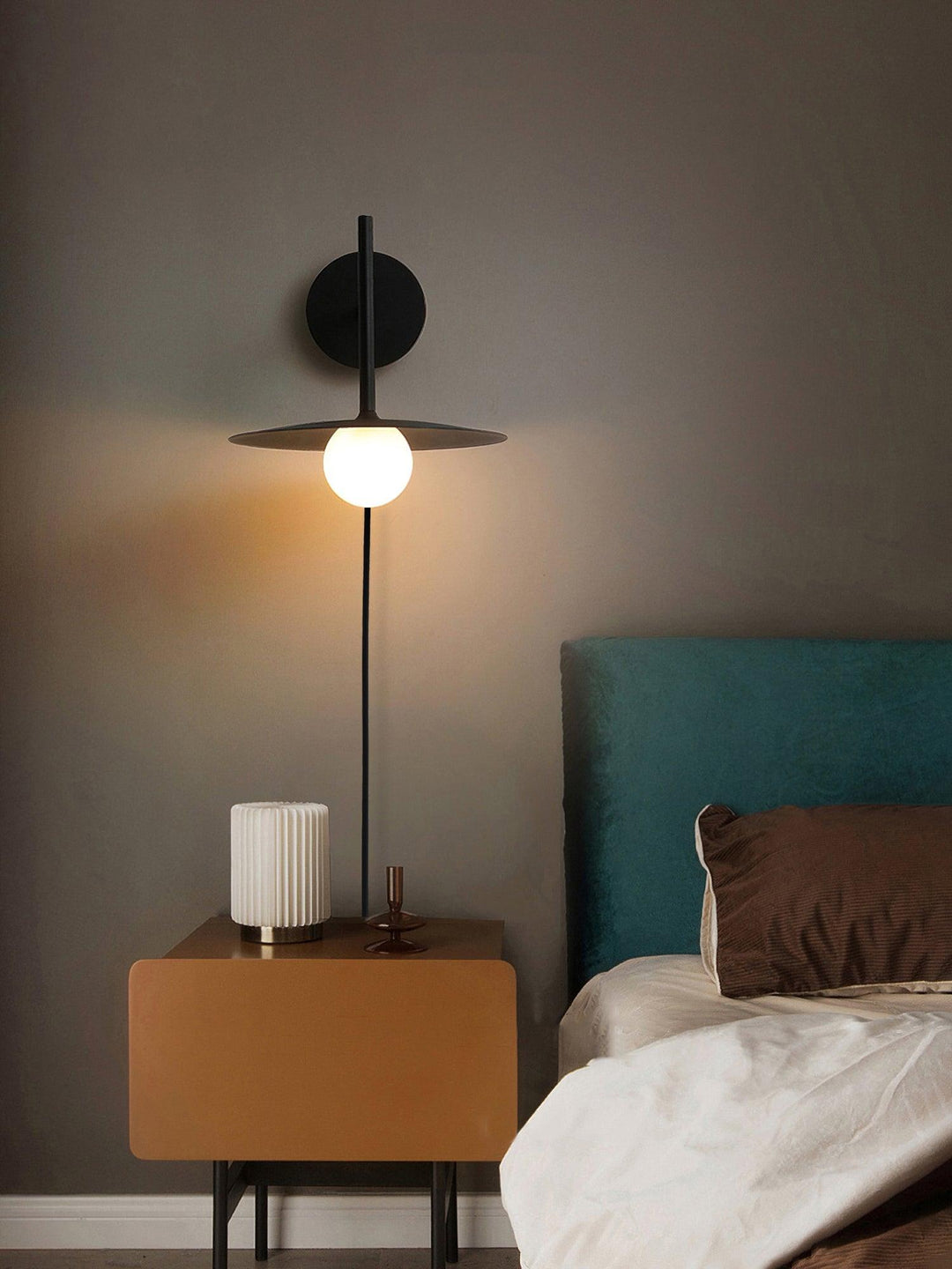 Lampa Ścienna Gea Iron